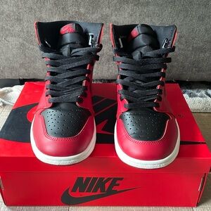 Jordan 1 Retro High ‘85 Varsity Red